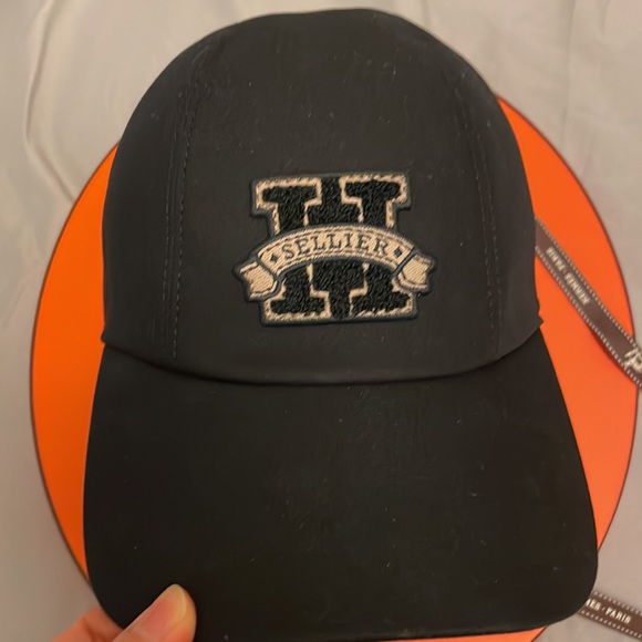 Authentic Hermes cap hat - Picture 5 of 11